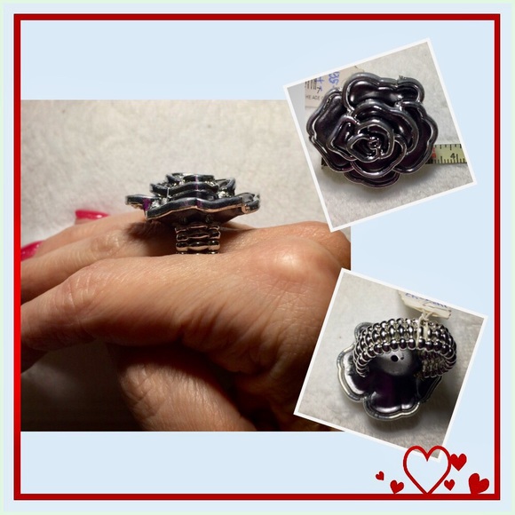 🛍Silver Flower Ring O/S - Picture 3 of 4